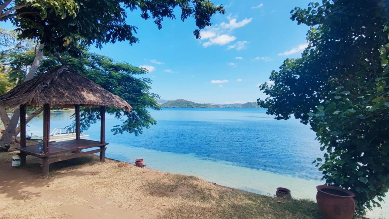 Khabita Beach Resort Lembar  Luaran gambar