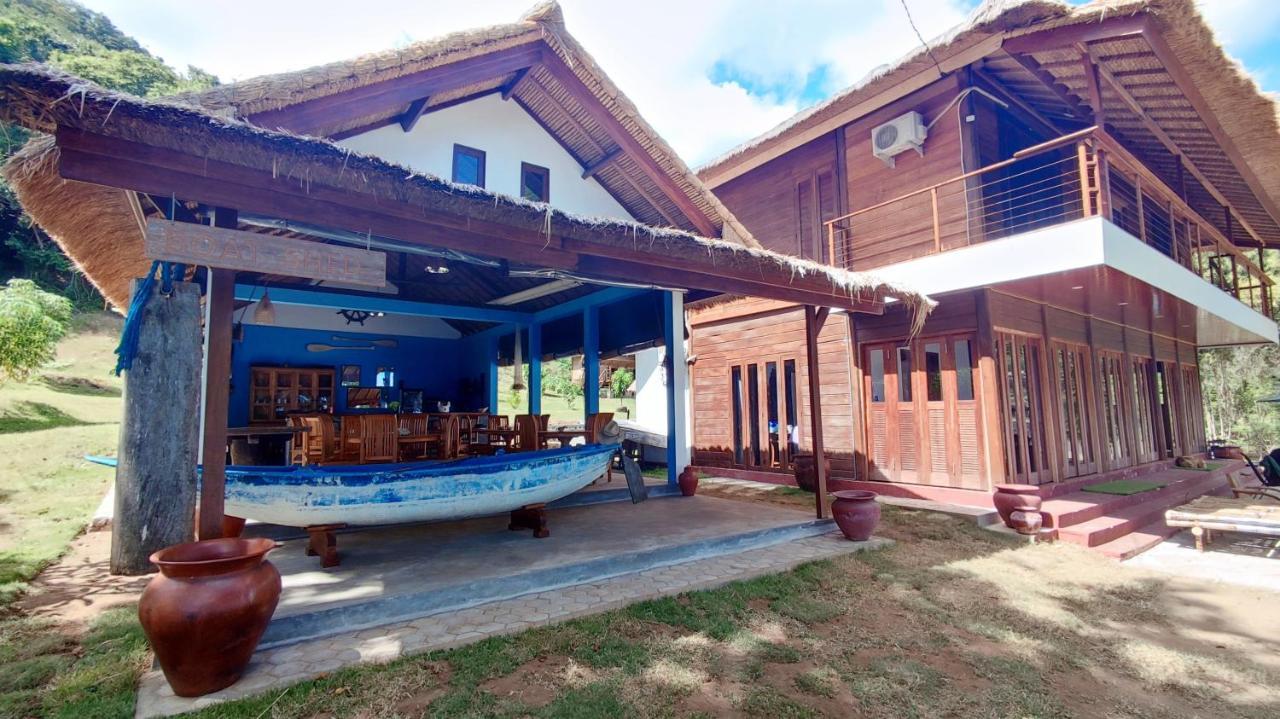 Khabita Beach Resort Lembar  Luaran gambar