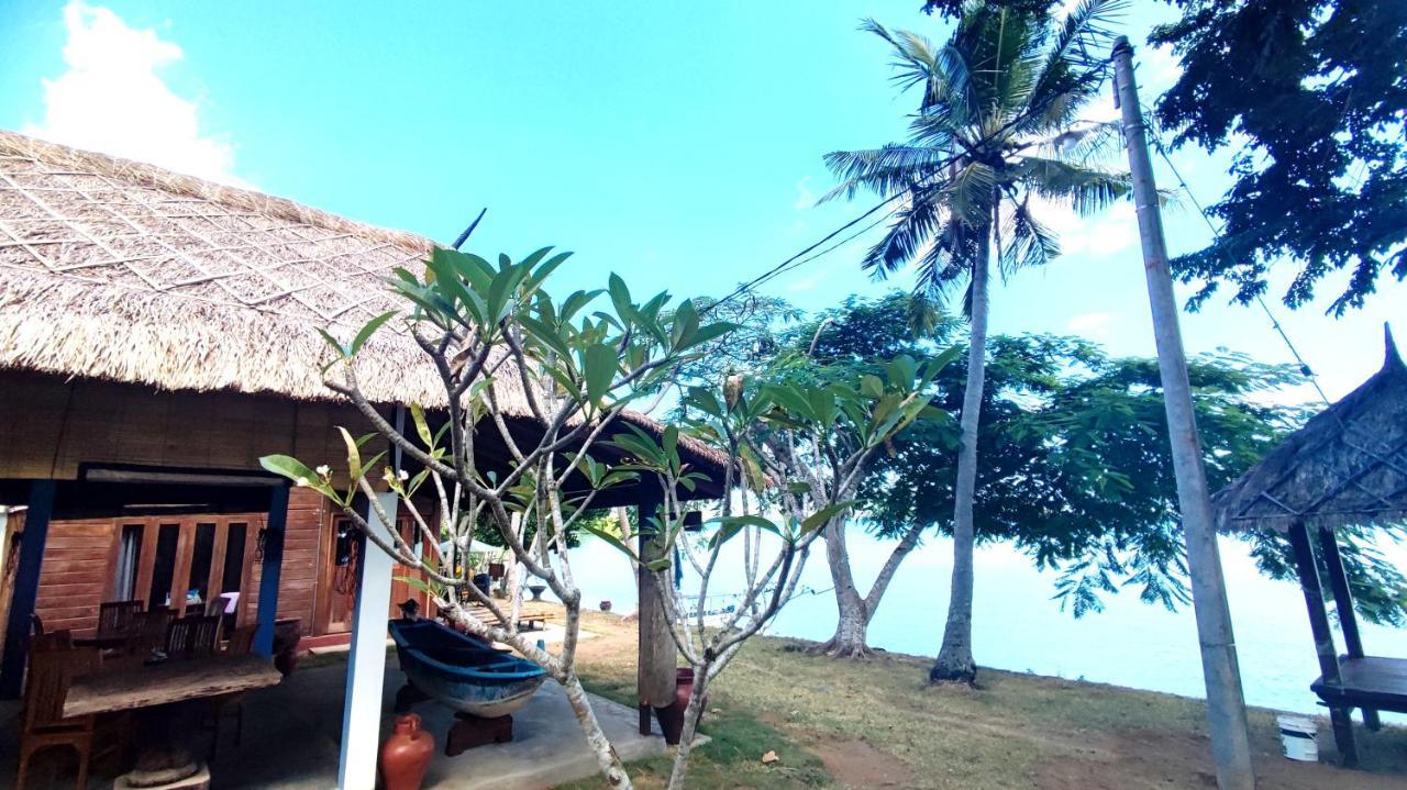 Khabita Beach Resort Lembar  Luaran gambar