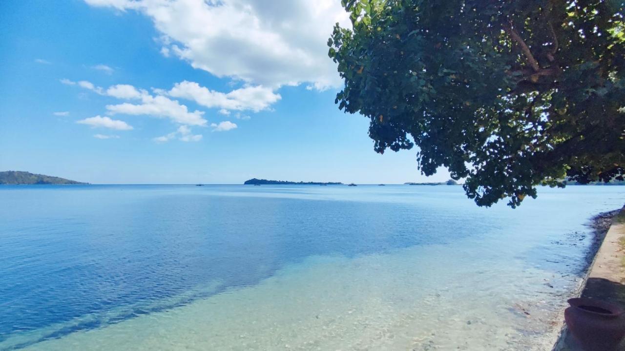 Khabita Beach Resort Lembar  Luaran gambar