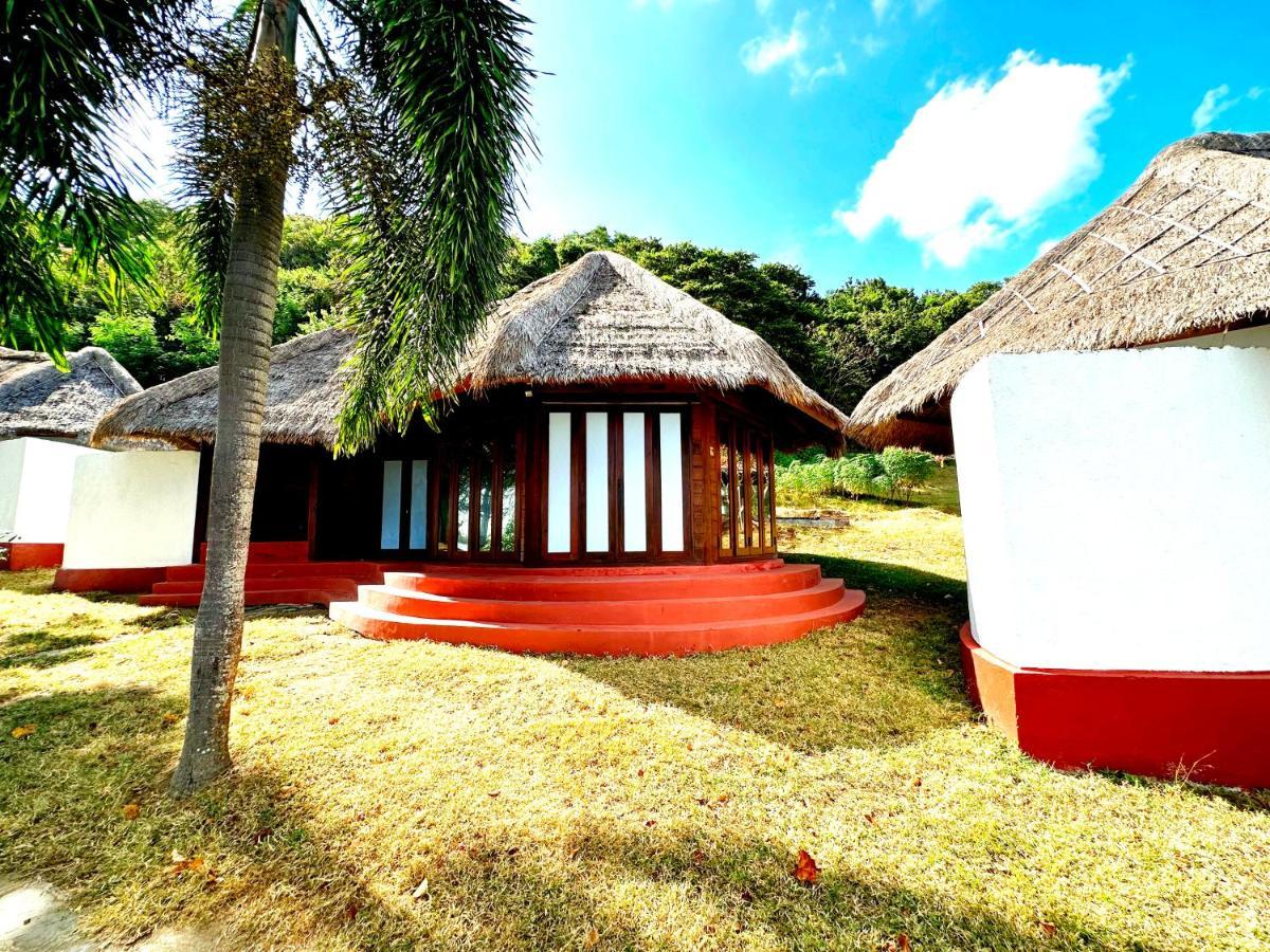 Khabita Beach Resort Lembar  Luaran gambar